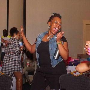 Meet your Posher, Nicole